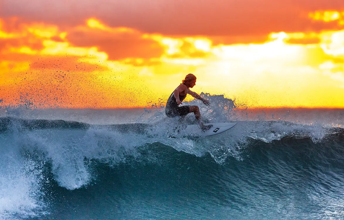 What are the benefits of taking Advanced Surf Lessons?